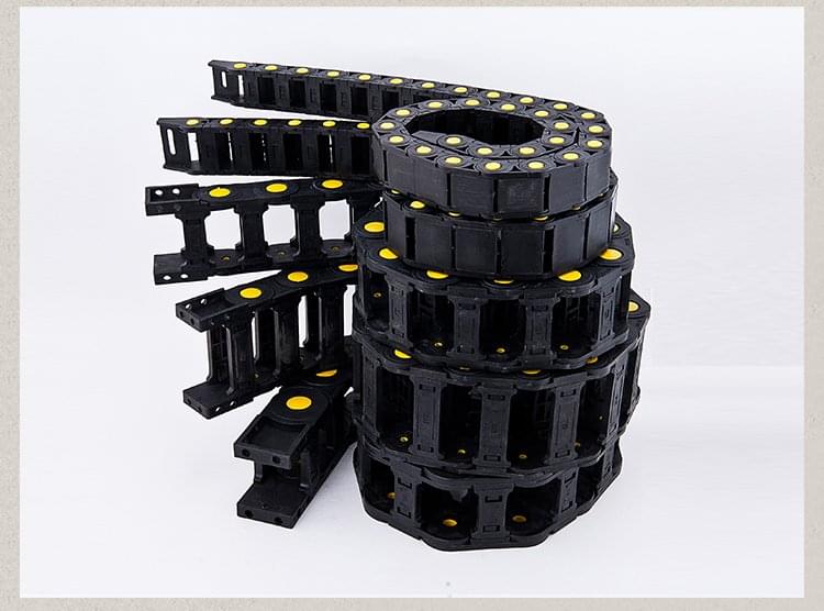 Bandeja de cables para máquina